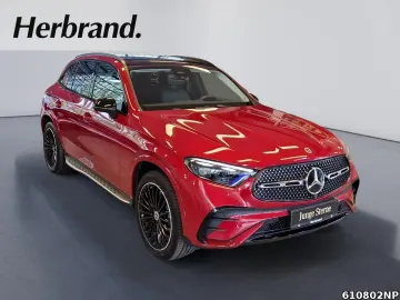 MERCEDES-BENZ GLC 300 e AMG Night Distronic Pano Digital 360