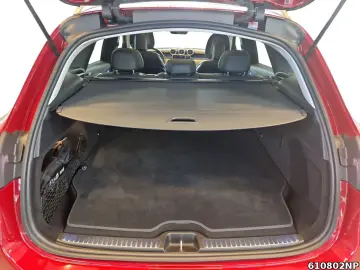 MERCEDES-BENZ GLC 300 e AMG Night Distronic Pano Digital 360