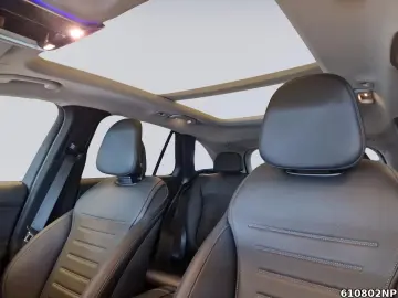 MERCEDES-BENZ GLC 300 e AMG Night Distronic Pano Digital 360