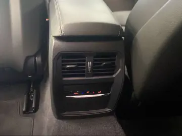BMW M4 Competition M xDrive Coupé Harman K Laser