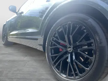 AUDI SQ8 4.0 TFSI
