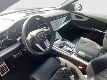 AUDI SQ8 4.0 TFSI