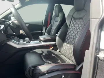 AUDI SQ8 4.0 TFSI