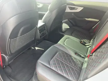 AUDI SQ8 4.0 TFSI
