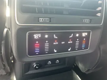 AUDI SQ8 4.0 TFSI