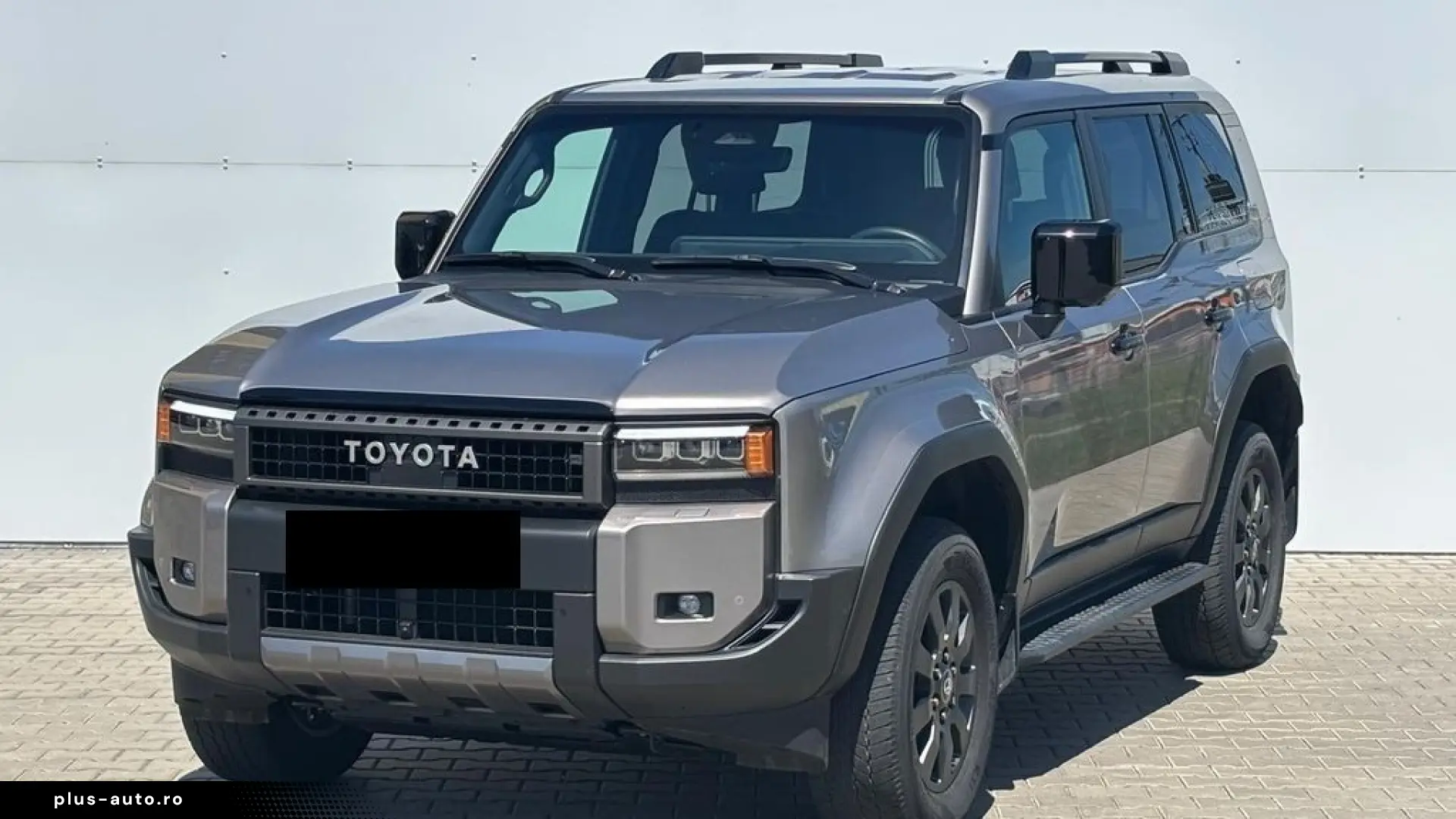 Toyota Land Cruiser 2.8 D-4D 6AT Invincible   4x4   ACC