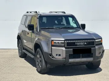 Toyota Land Cruiser 2.8 D-4D 6AT Invincible   4x4   ACC