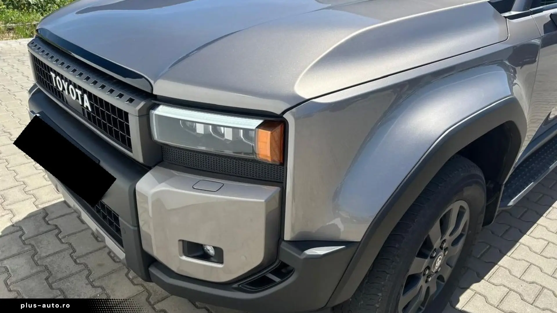 Toyota Land Cruiser 2.8 D-4D 6AT Invincible   4x4   ACC