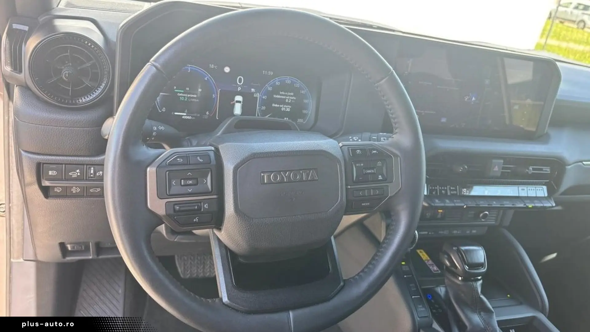 Toyota Land Cruiser 2.8 D-4D 6AT Invincible   4x4   ACC