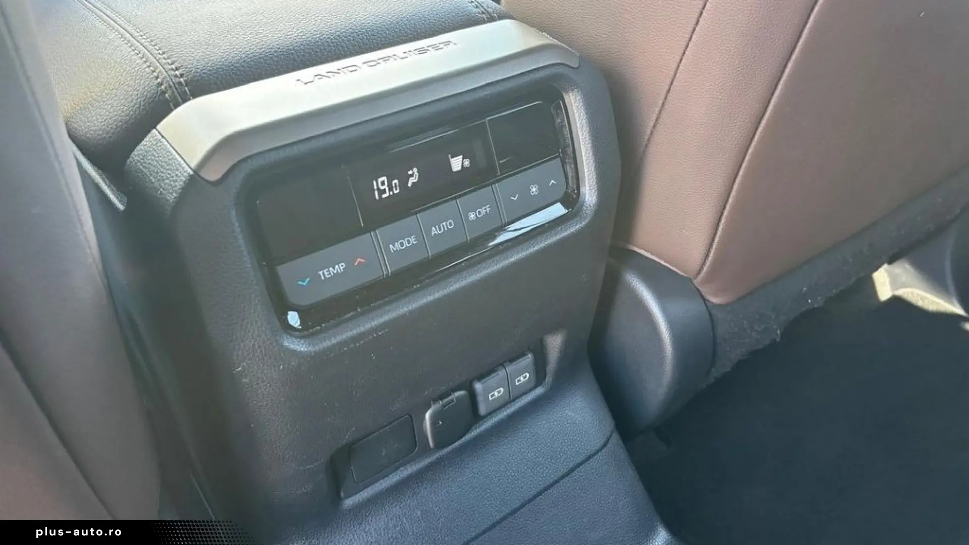 Toyota Land Cruiser 2.8 D-4D 6AT Invincible   4x4   ACC