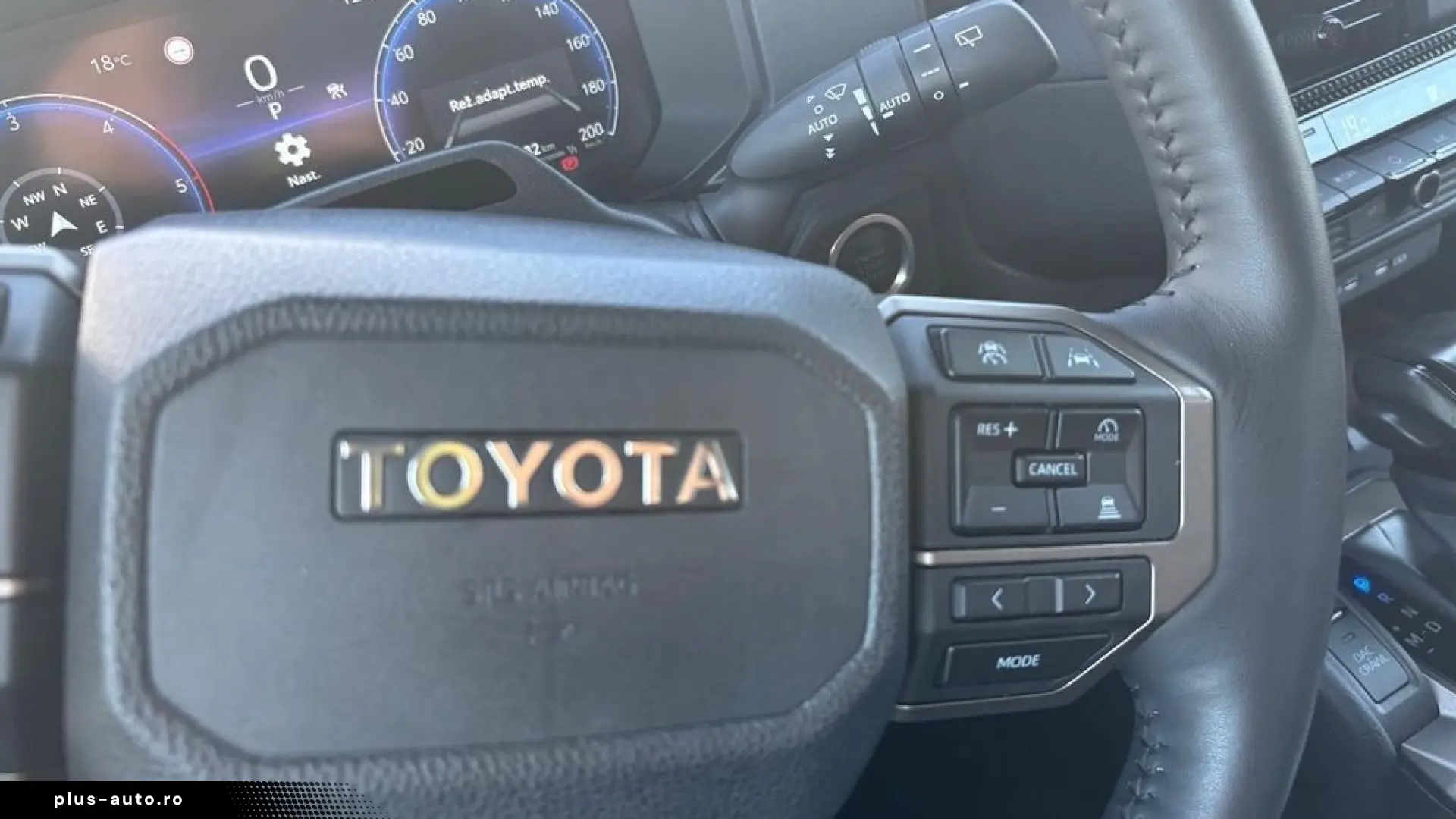 Toyota Land Cruiser 2.8 D-4D 6AT Invincible   4x4   ACC