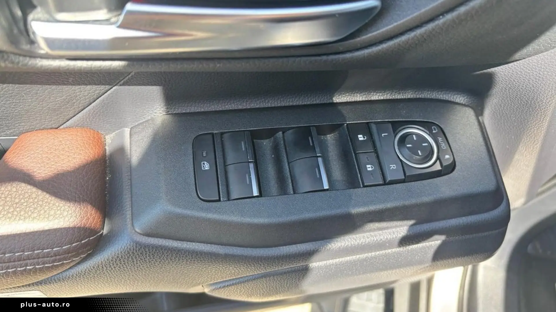 Toyota Land Cruiser 2.8 D-4D 6AT Invincible   4x4   ACC