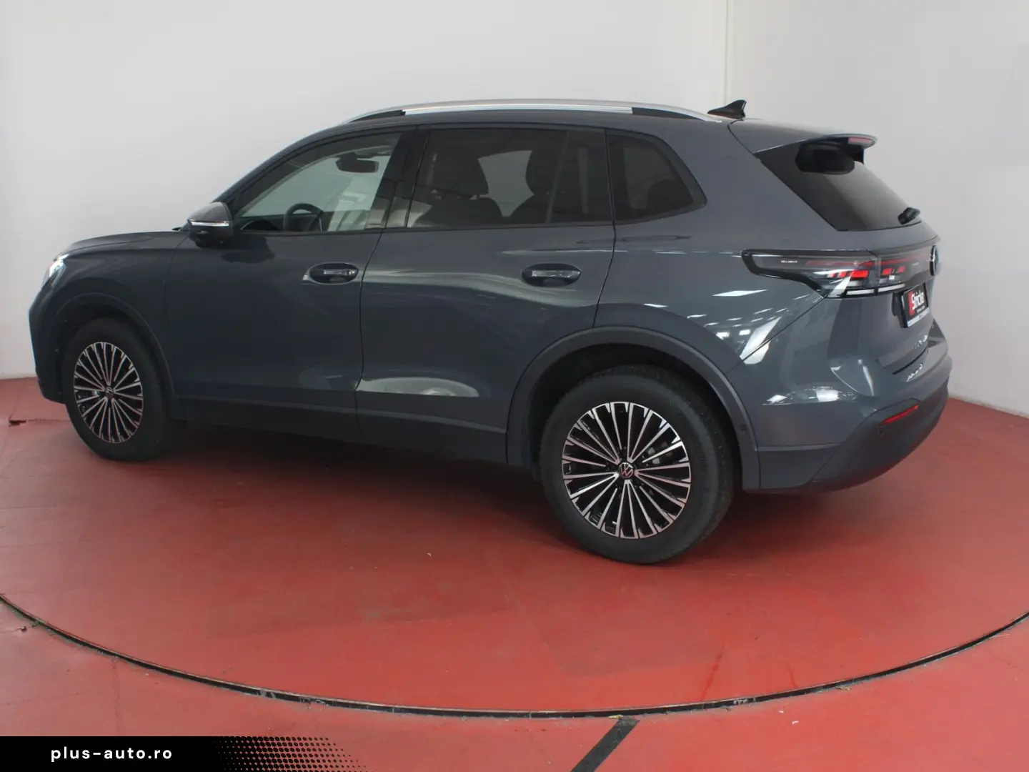 VW Tiguan 2.0TDI DSG 4M 415 -ohne Anzahlung Pano