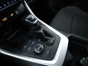 TOYOTA RAV 4 2.5 Hybrid 4x4