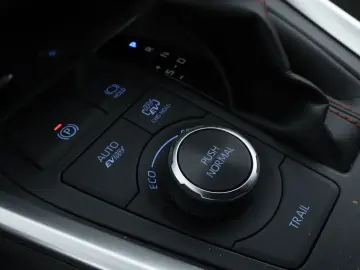 TOYOTA RAV 4 2.5 Hybrid 4x4
