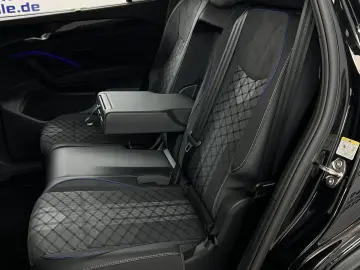 VW Tayron R-Line 7Sitz 2.0TDI 110kW NAVI LED P.Dach
