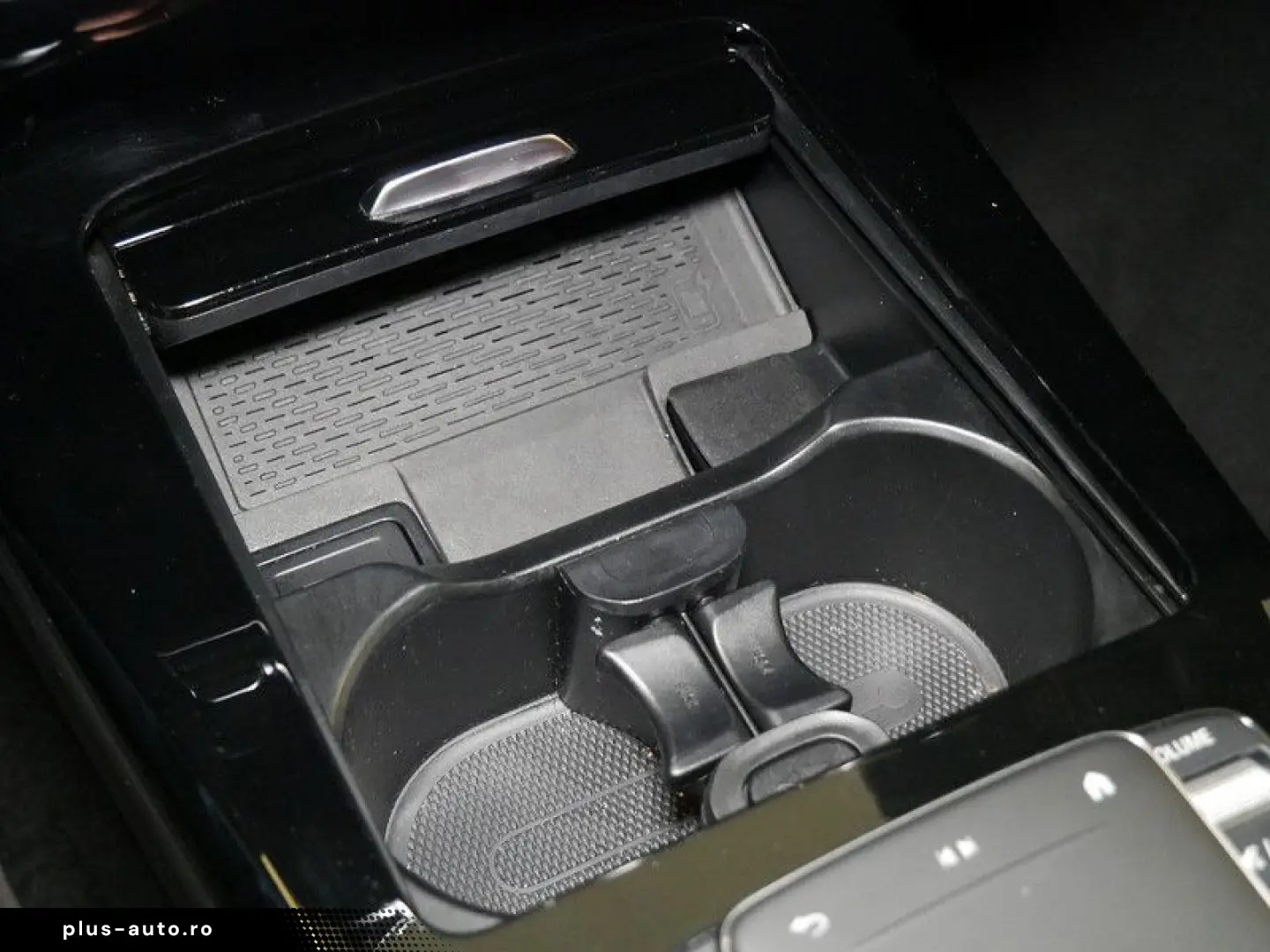 MERCEDES-BENZ CLA 200 Coupé    AMG DISTR KAMERA PANO