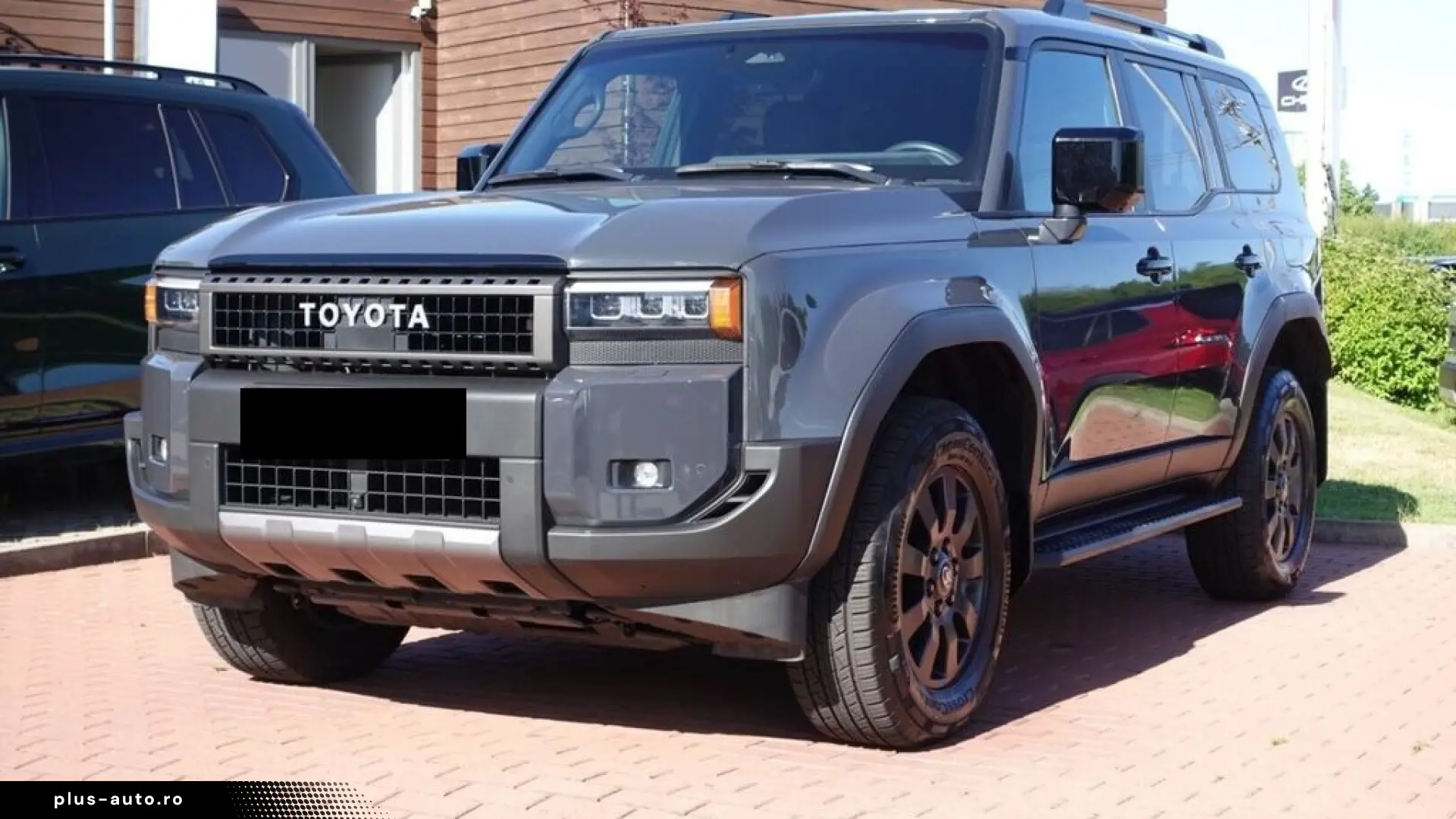 Toyota Land Cruiser 2.8 D-4D 8AT Invincible 360
