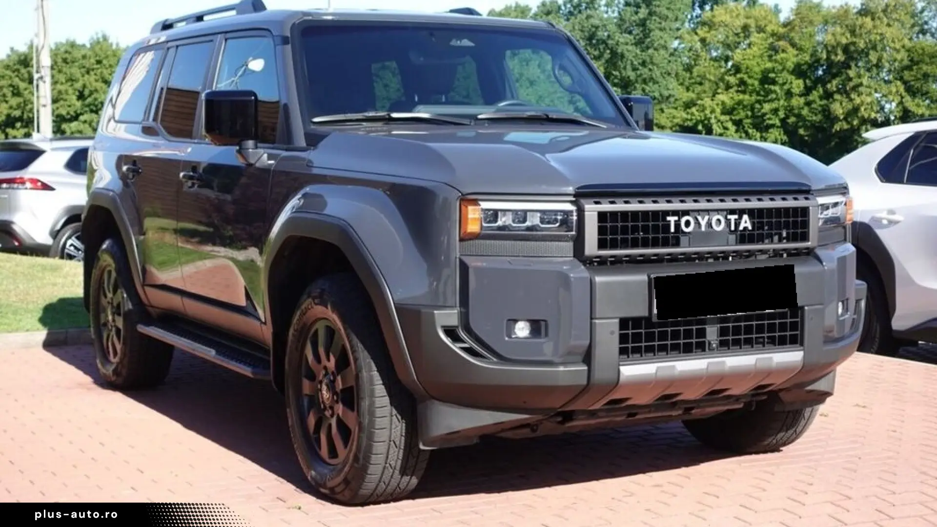 Toyota Land Cruiser 2.8 D-4D 8AT Invincible 360