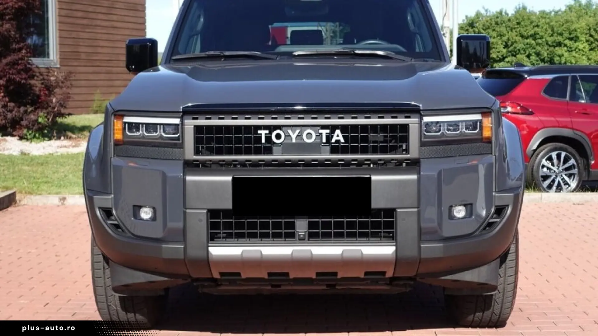 Toyota Land Cruiser 2.8 D-4D 8AT Invincible 360