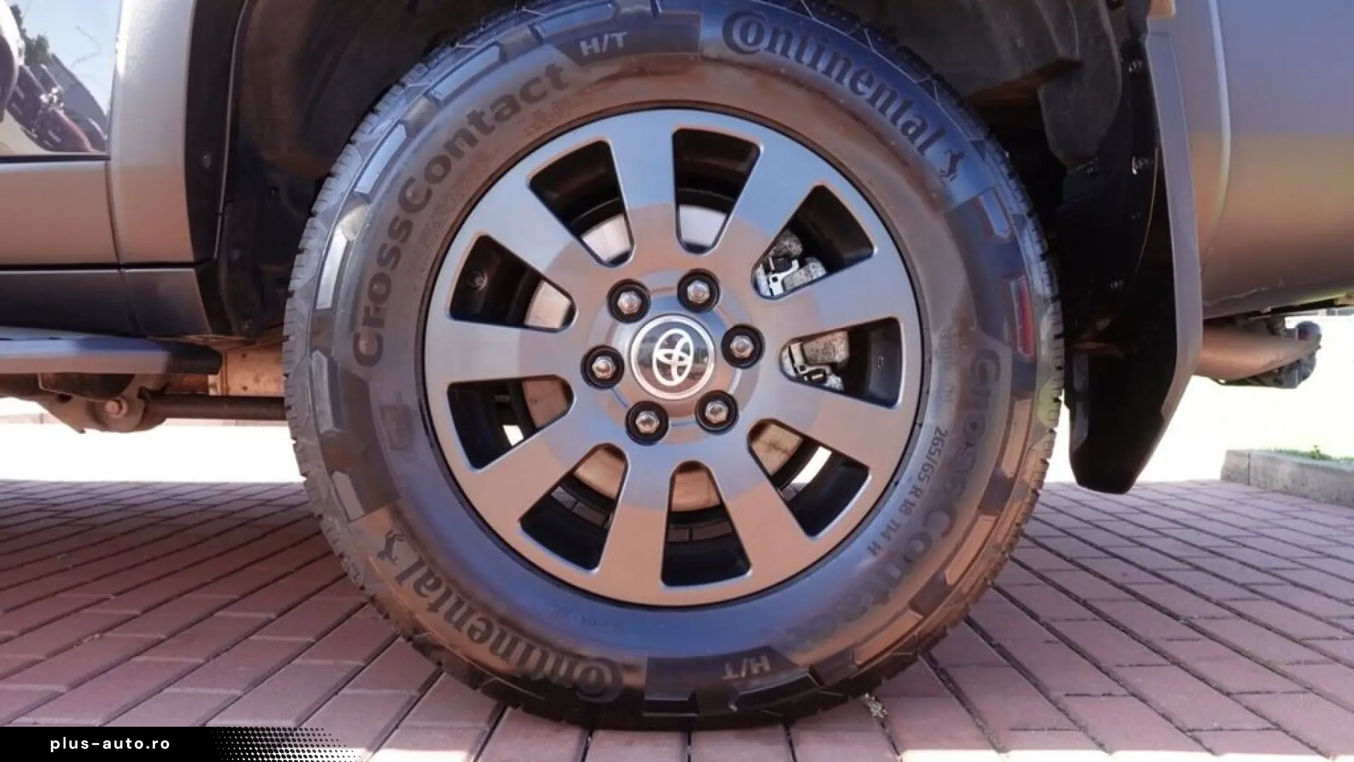 Toyota Land Cruiser 2.8 D-4D 8AT Invincible 360