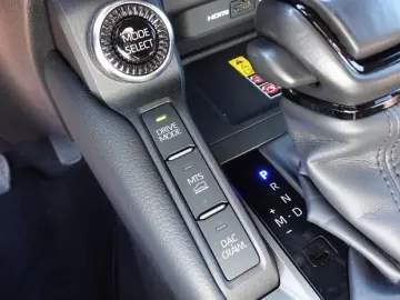 Toyota Land Cruiser 2.8 D-4D 8AT Invincible 360