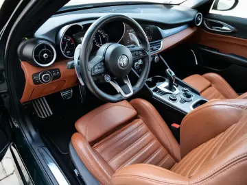 Alfa Romeo Giulia Veloce Q4.TOP
