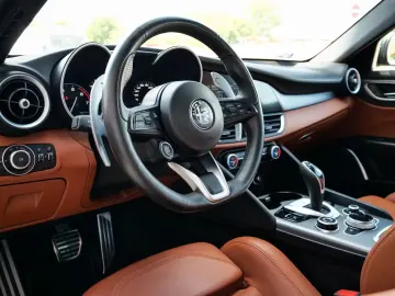 Alfa Romeo Giulia Veloce Q4.TOP