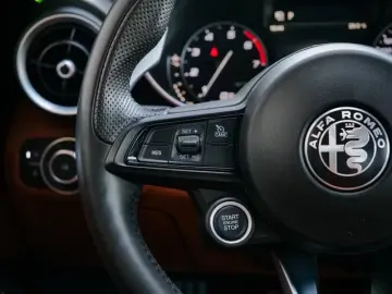 Alfa Romeo Giulia Veloce Q4.TOP
