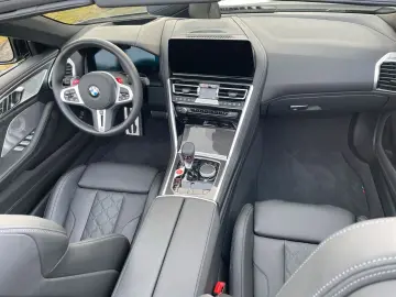 BMW M8 Cabrio Comp M Drivers B&W ACC 360 Kamera