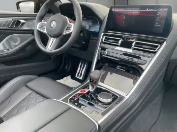 BMW M8 Cabrio Comp M Drivers B&W ACC 360 Kamera