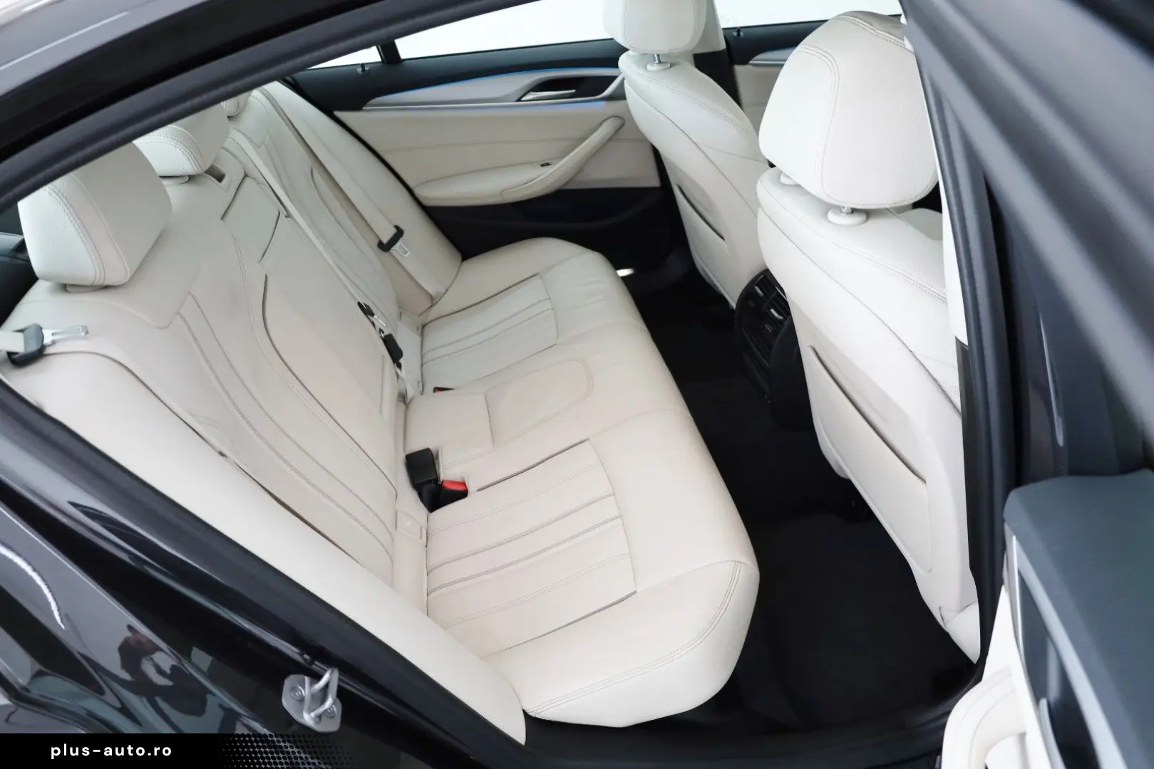 BMW 530e Leder Navi LED SpSi SH Kamera Parkassist.