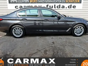 BMW 530e Leder Navi LED SpSi SH Kamera Parkassist.