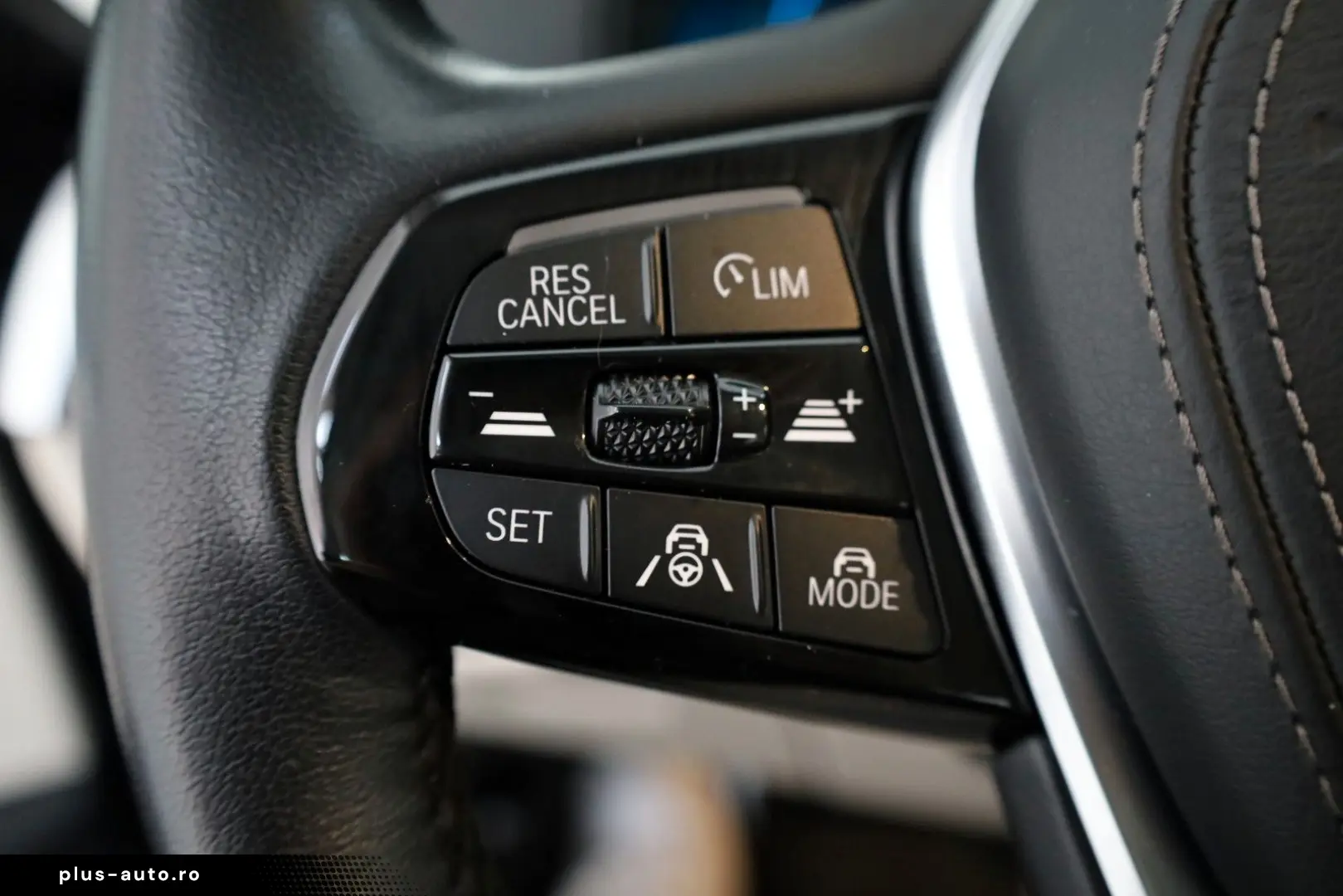 BMW 530e Leder Navi LED SpSi SH Kamera Parkassist.