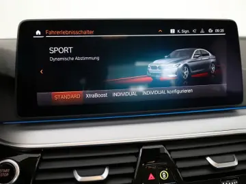 BMW 530e Leder Navi LED SpSi SH Kamera Parkassist.