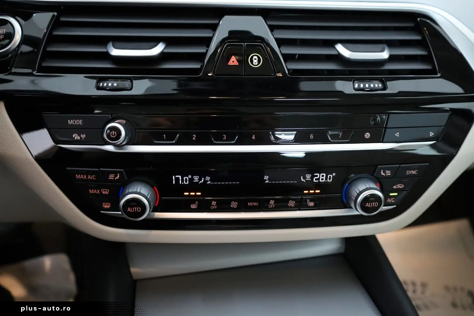 BMW 530e Leder Navi LED SpSi SH Kamera Parkassist.