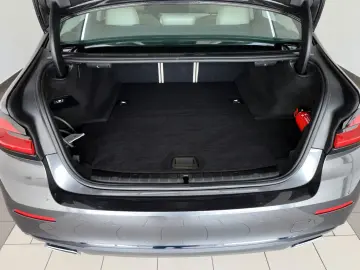 BMW 530e Leder Navi LED SpSi SH Kamera Parkassist.