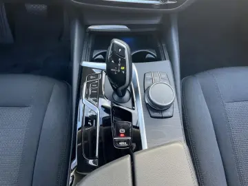 BMW 530e Lim Aut AHK Ad.LED HUD GSD LiCoPro DA KAM