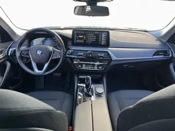 BMW 530e Lim Aut AHK Ad.LED HUD GSD LiCoPro DA KAM
