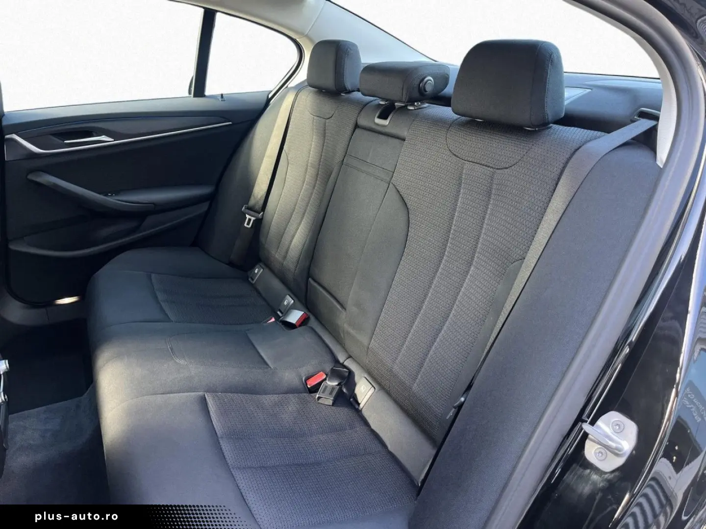 BMW 530e Lim Aut AHK Ad.LED HUD GSD LiCoPro DA KAM