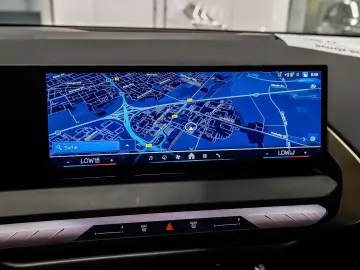 BMW X3 20d xDrive RFK NAVI LED PDC V H DAB Parkass.