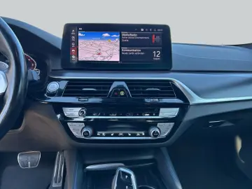 BMW 530e xDrive Aut. M-Paket AHK Laser HeadUp H&K