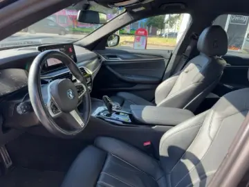 BMW 530 e Limo M-Sport HUD Laser Leder KomfortZugang