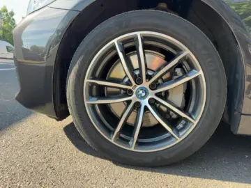 BMW 530 e Limo M-Sport HUD Laser Leder KomfortZugang