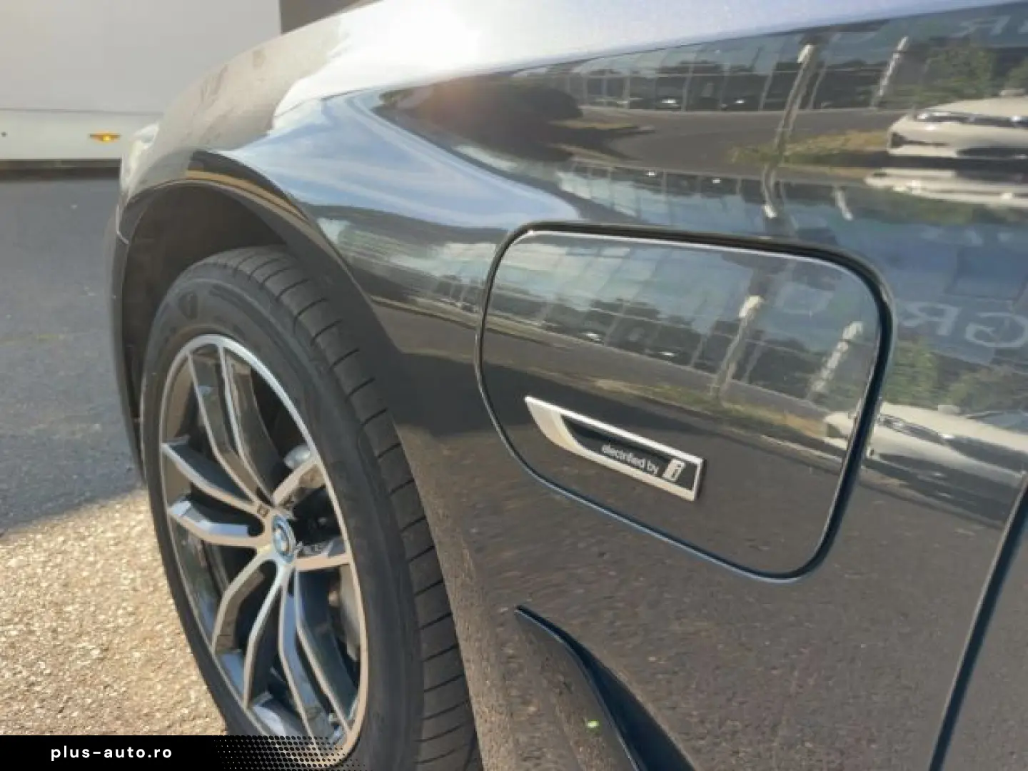 BMW 530 e Limo M-Sport HUD Laser Leder KomfortZugang