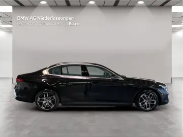 BMW 530e Limousine LiveCockpitProf Kamera LED Alarm