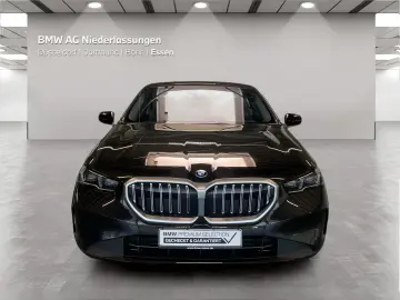 BMW 530e Limousine LiveCockpitProf Kamera LED Alarm