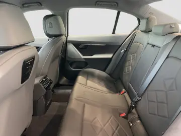 BMW 530e Limousine LiveCockpitProf Kamera LED Alarm