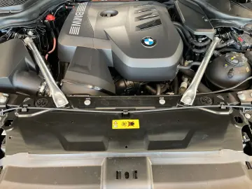 BMW 530e Limousine LiveCockpitProf Kamera LED Alarm
