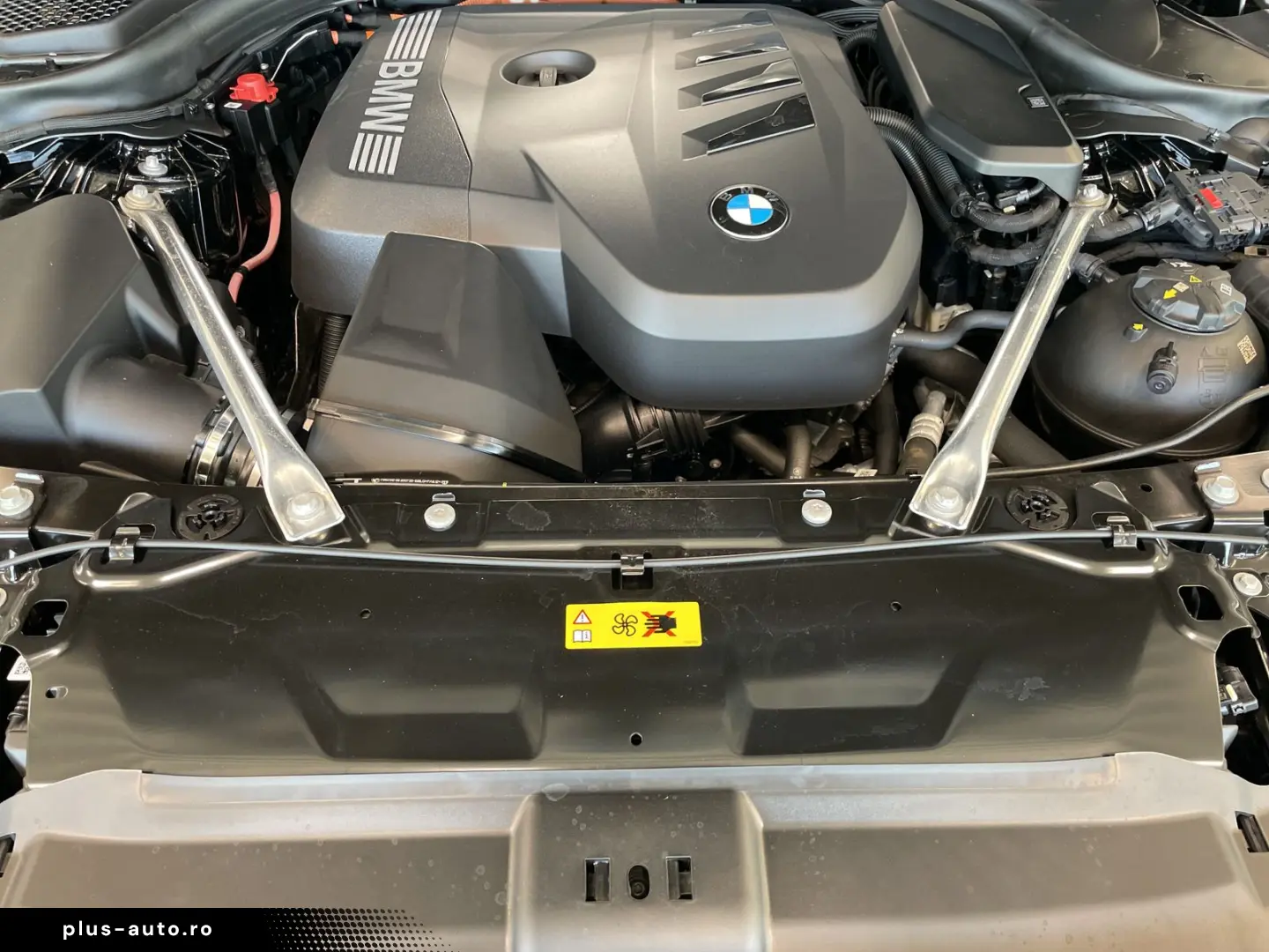BMW 530e Limousine LiveCockpitProf Kamera LED Alarm